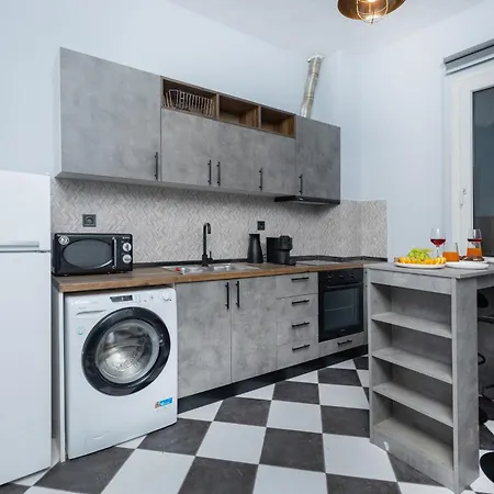 Modern Skg Apartment